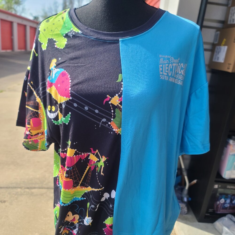 Disney - Main Street Electrical Parade 50th Anniversary T-Shirt (NWT) Medium
